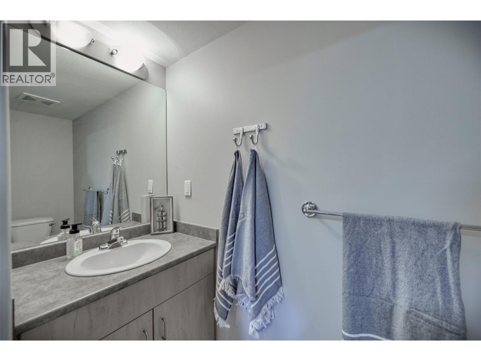 7600 COTTONWOOD Drive Unit# 3, Osoyoos