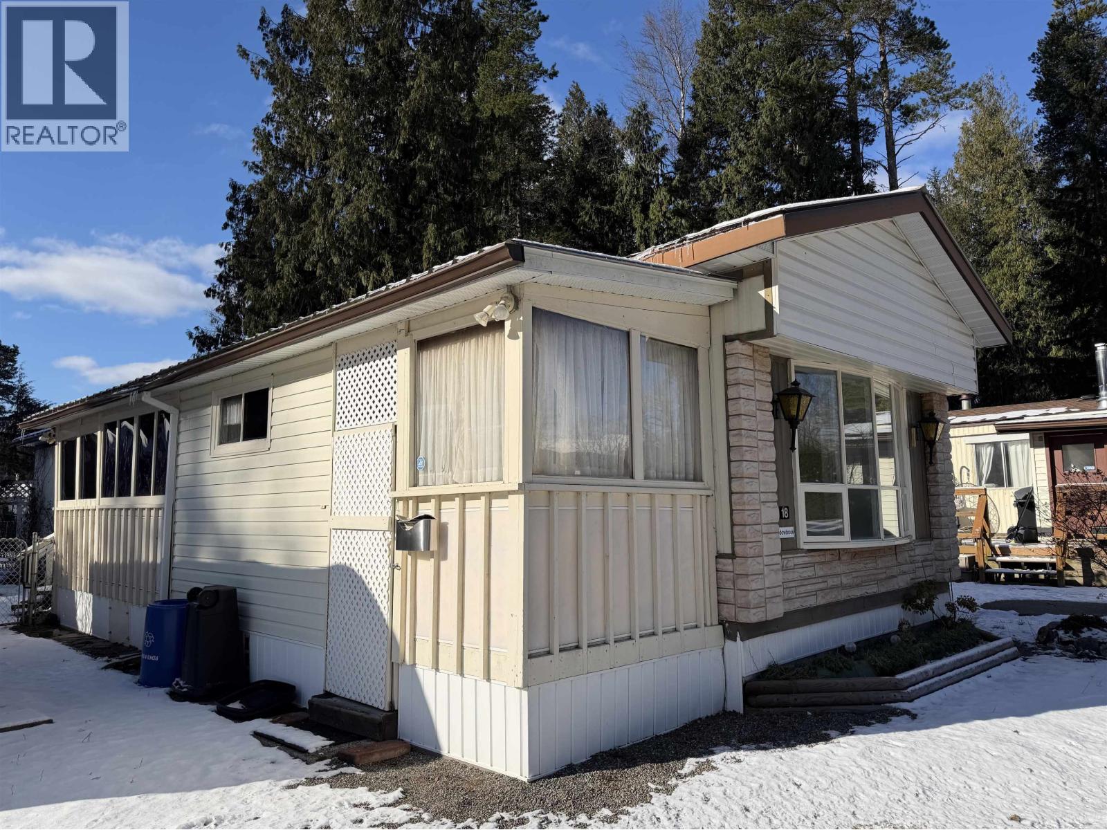 18 4619 QUEENSWAY DRIVE, Terrace