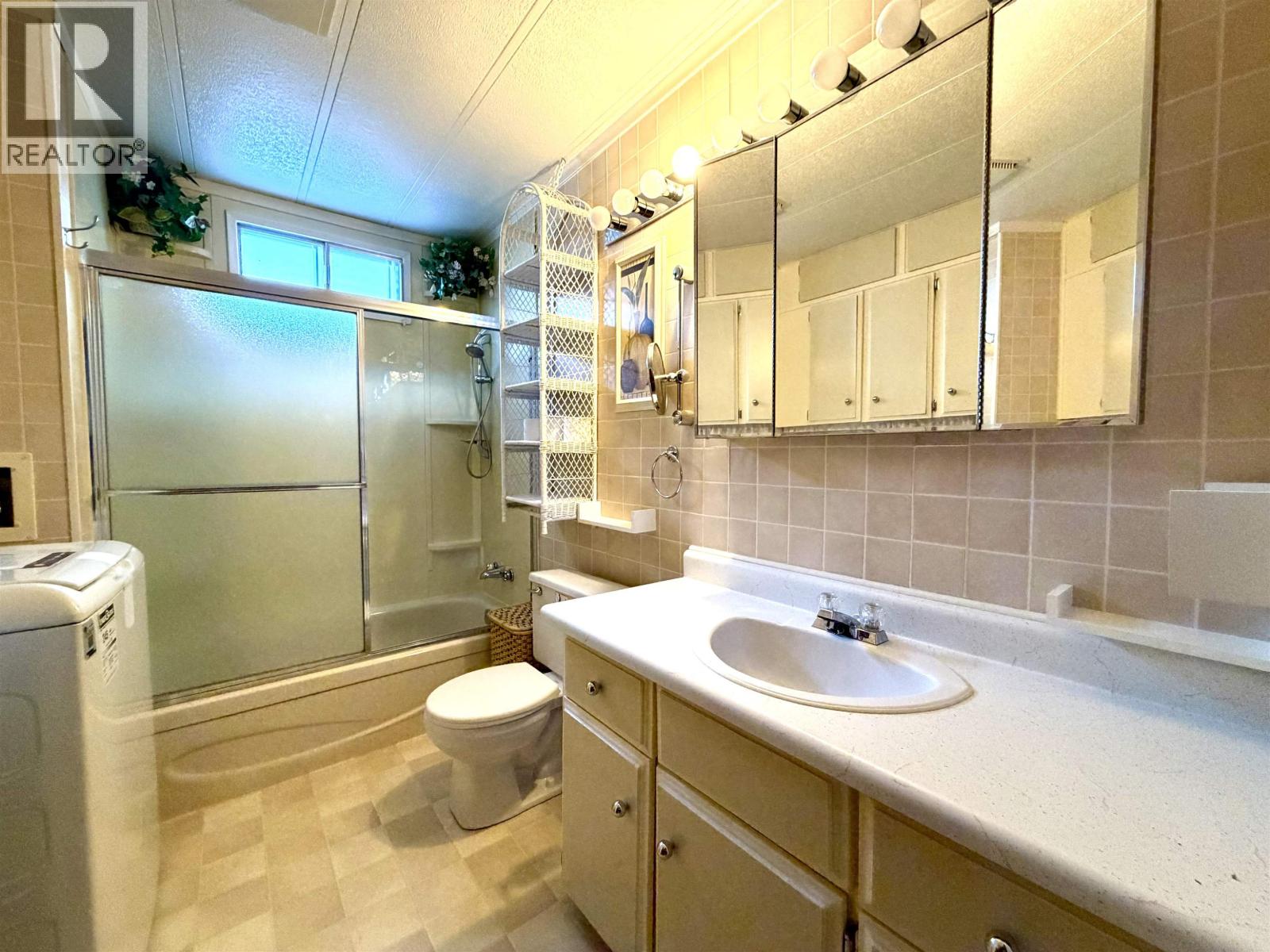 18 4619 QUEENSWAY DRIVE, Terrace