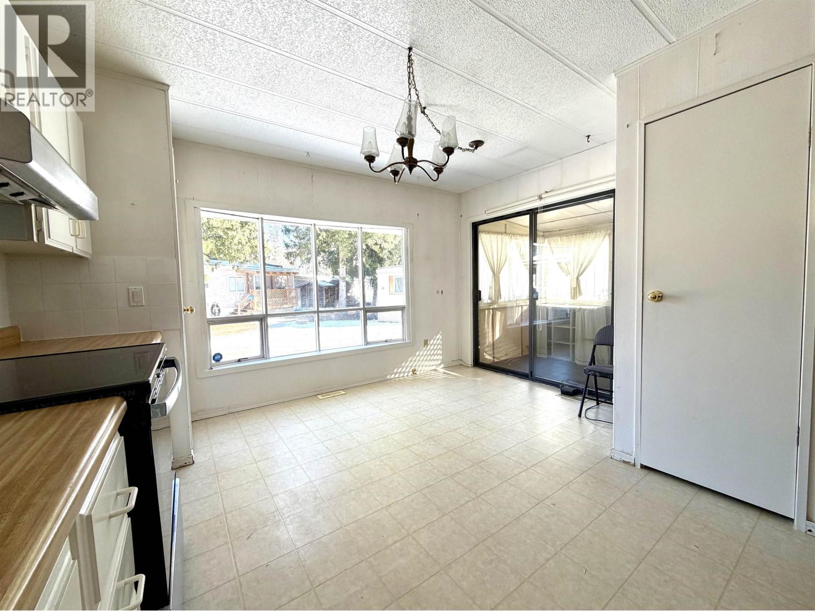 18 4619 QUEENSWAY DRIVE, Terrace