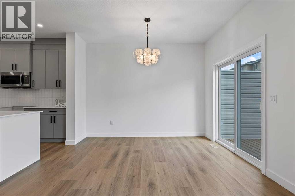 90 Heritage Circle, Cochrane