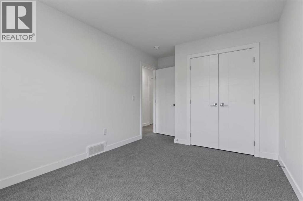 90 Heritage Circle, Cochrane