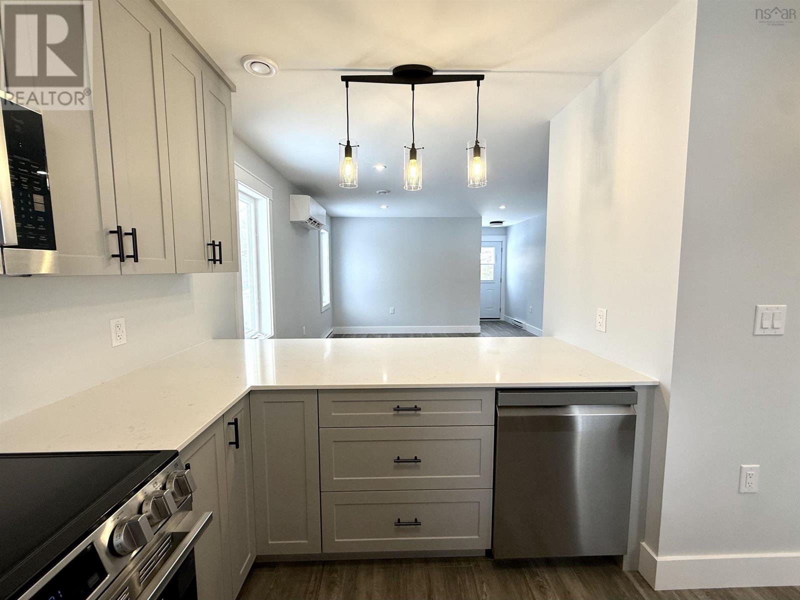 Property 40 of 41 of 43 Amelia Ave Avenue