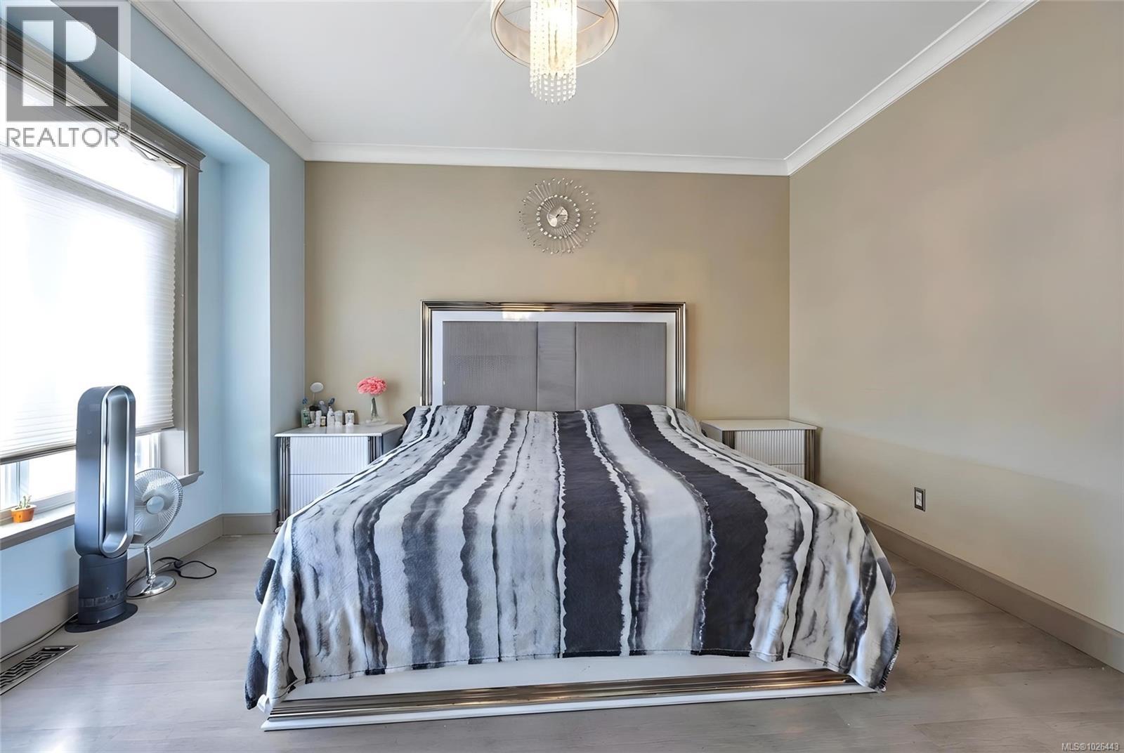 5364 Laguna Way, Nanaimo