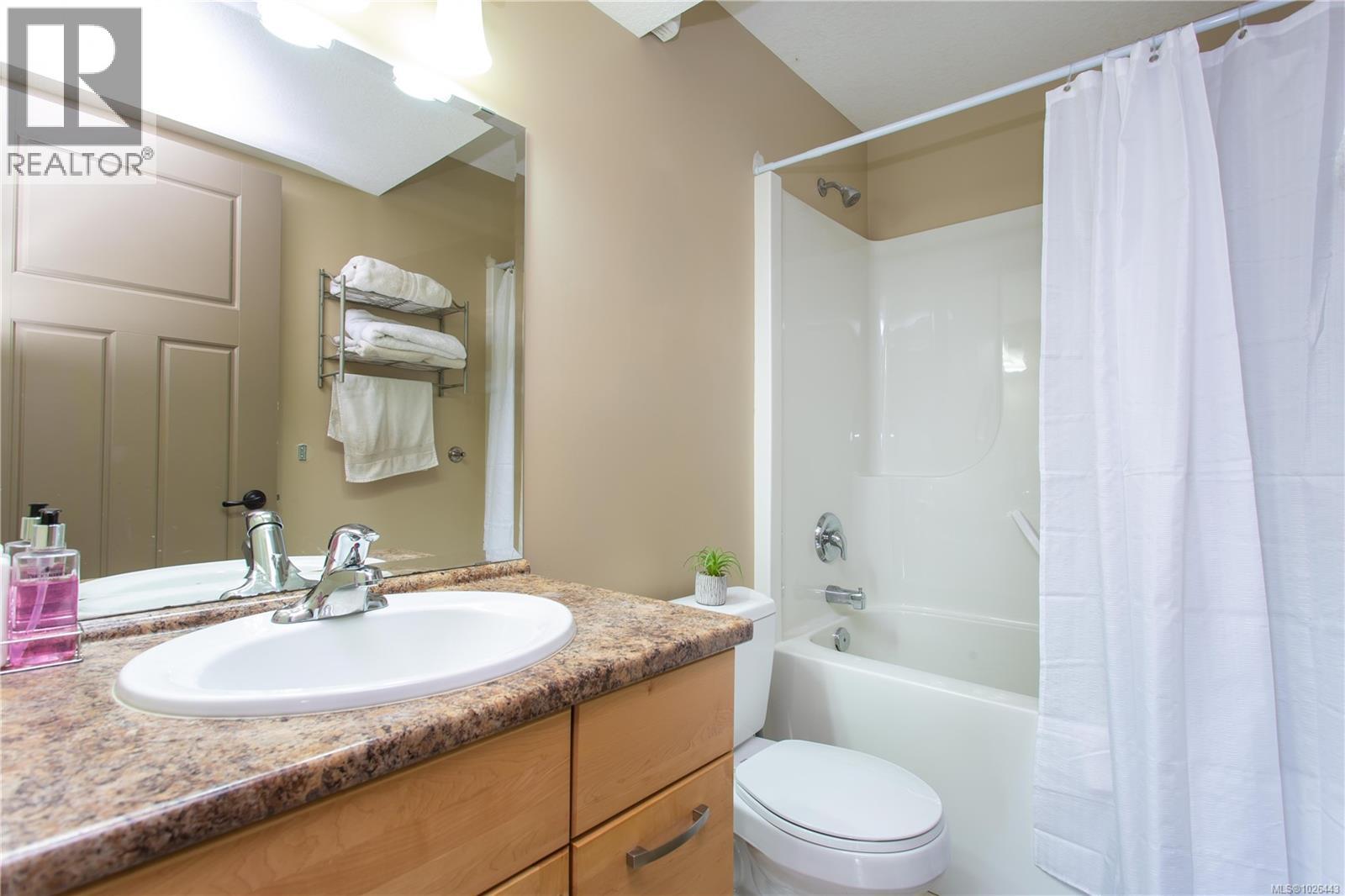 5364 Laguna Way, Nanaimo