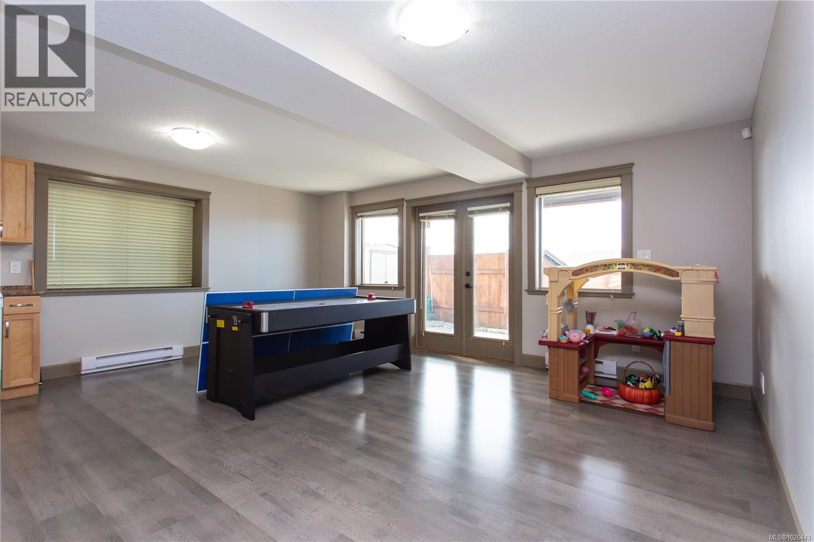 5364 Laguna Way, Nanaimo