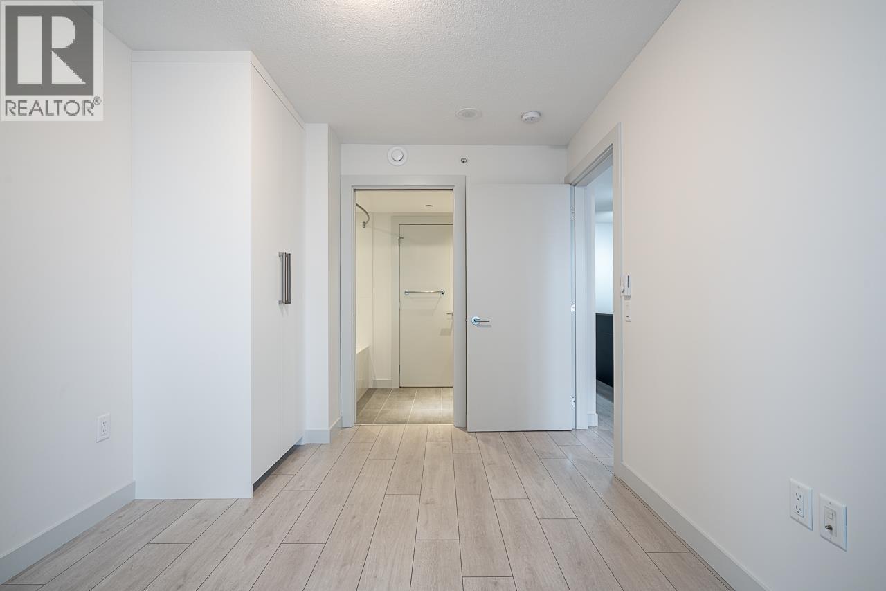 1106 988 QUAYSIDE DRIVE, New Westminster