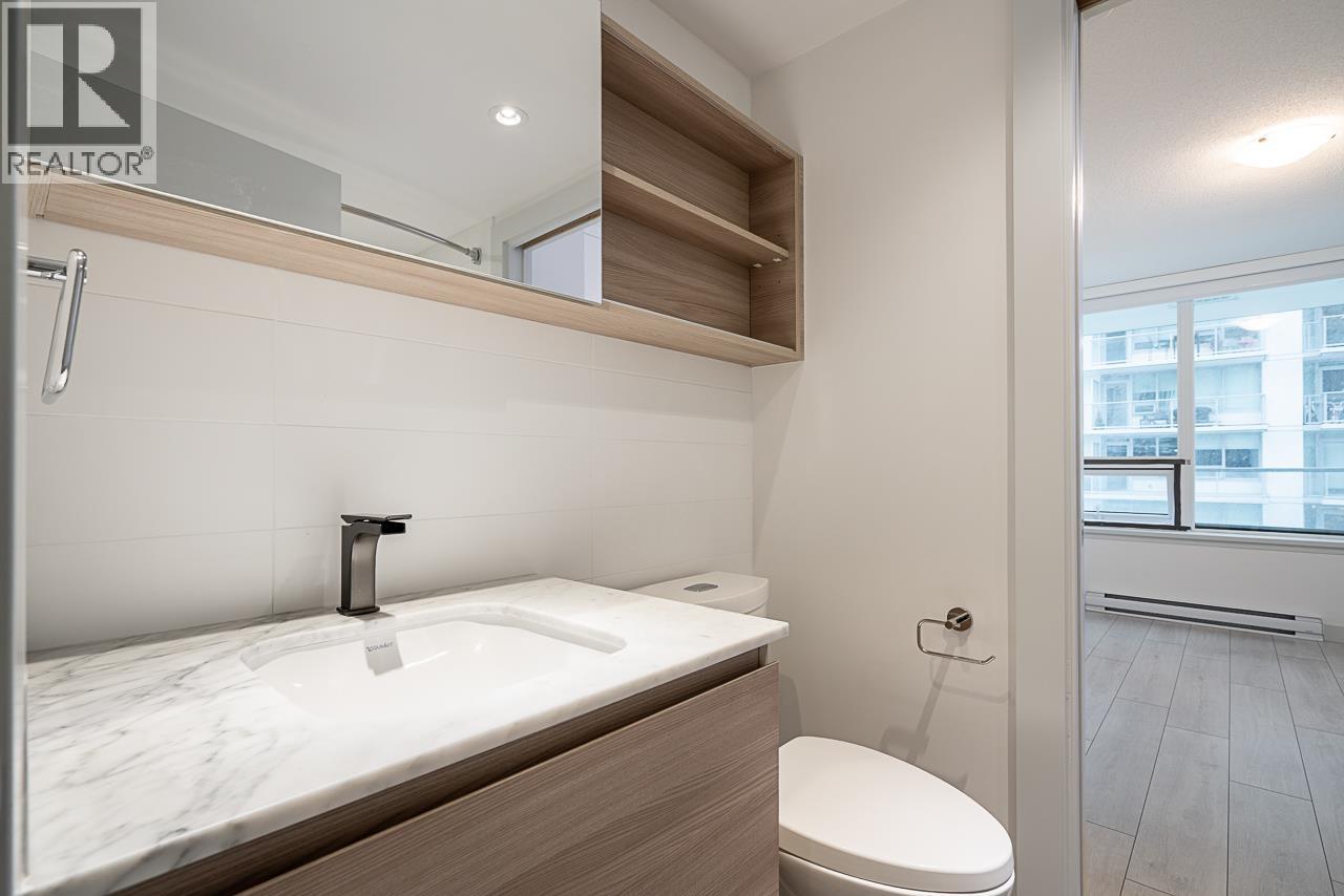 1106 988 QUAYSIDE DRIVE, New Westminster