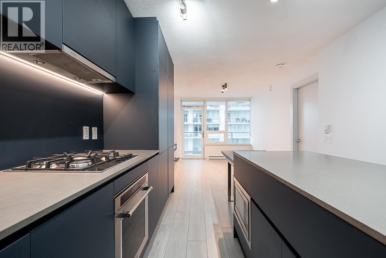 1106 988 QUAYSIDE DRIVE, New Westminster