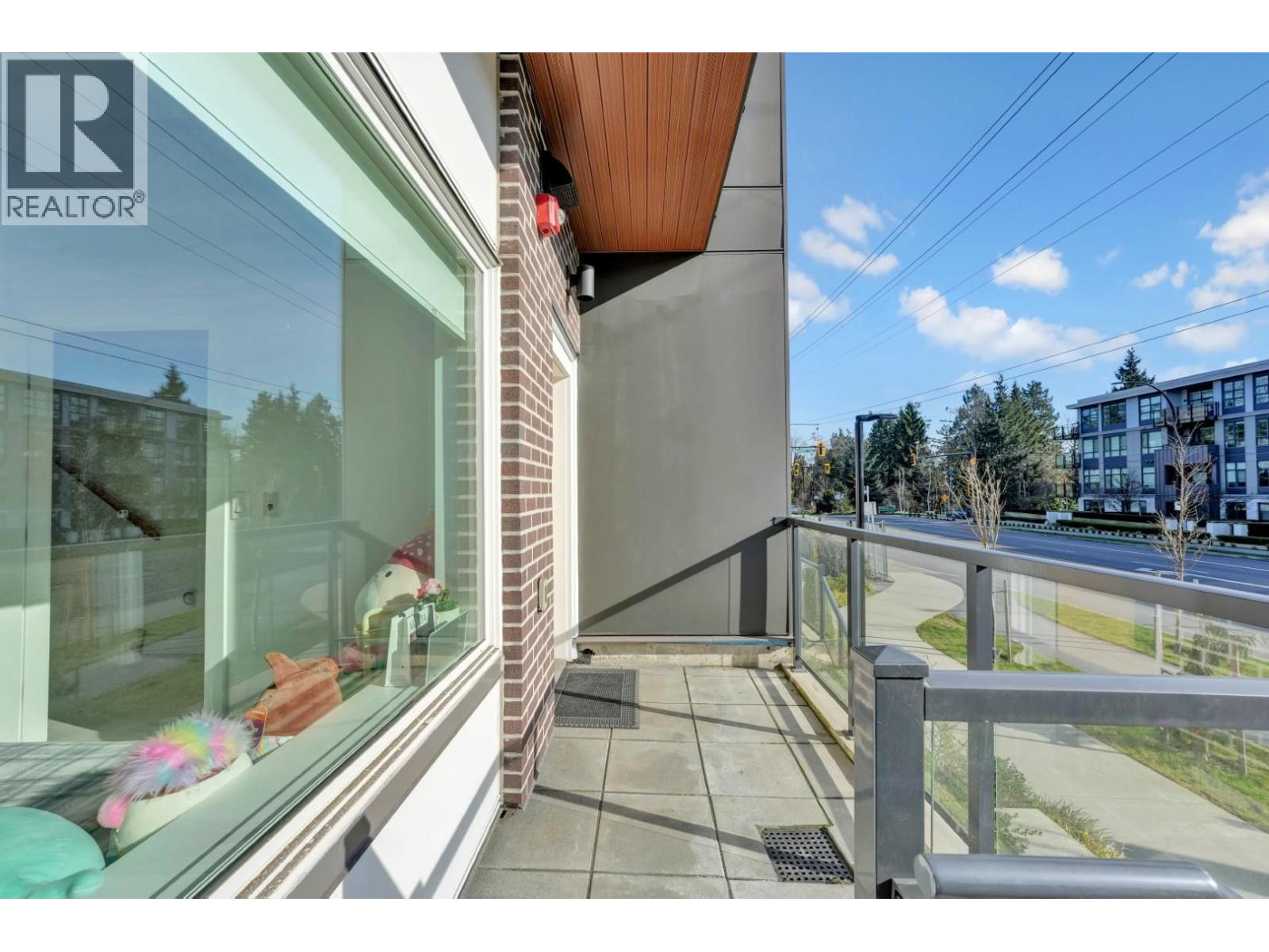 3 752 E 3RD STREET - Photo 3 of 40, North Vancouver, British Columbia