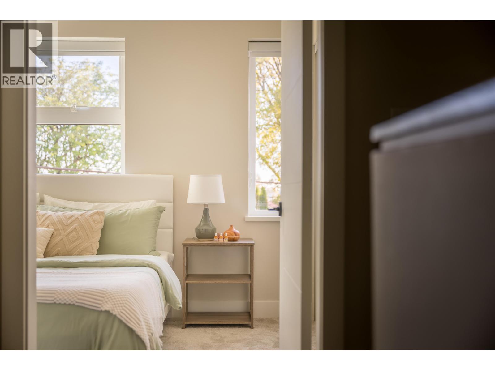 135 W 41ST AVENUE, Vancouver