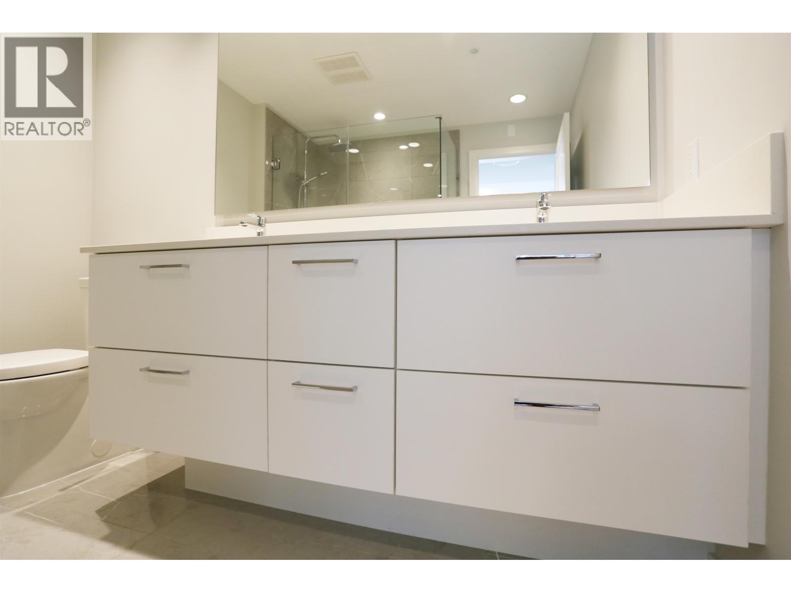 219 615 COTTONWOOD, Coquitlam