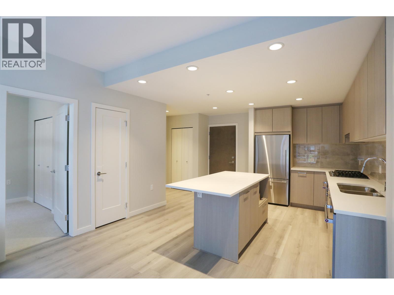 219 615 COTTONWOOD, Coquitlam