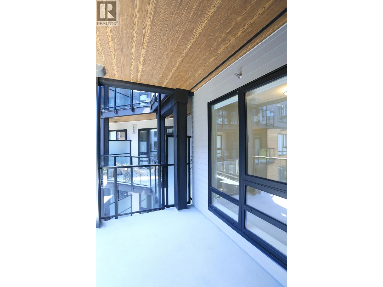 219 615 COTTONWOOD, Coquitlam