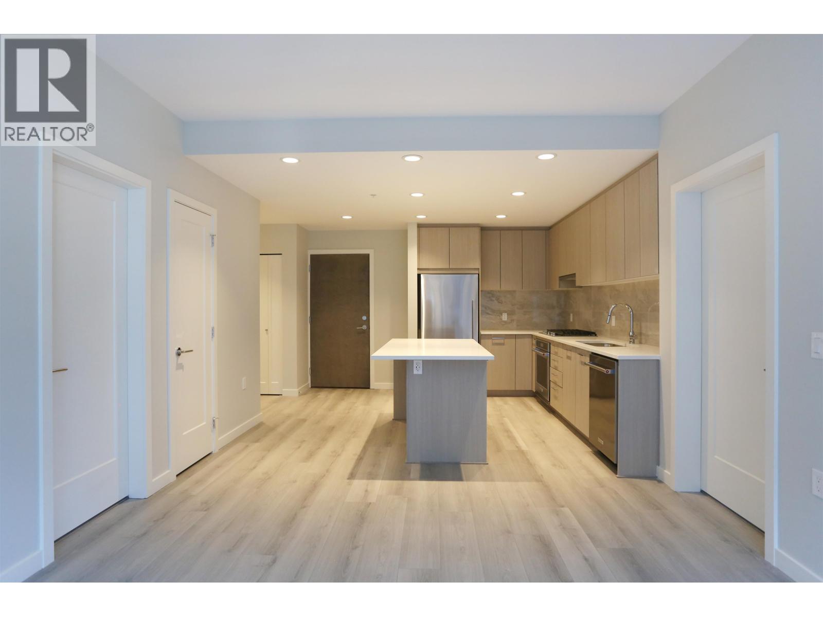 219 615 COTTONWOOD, Coquitlam