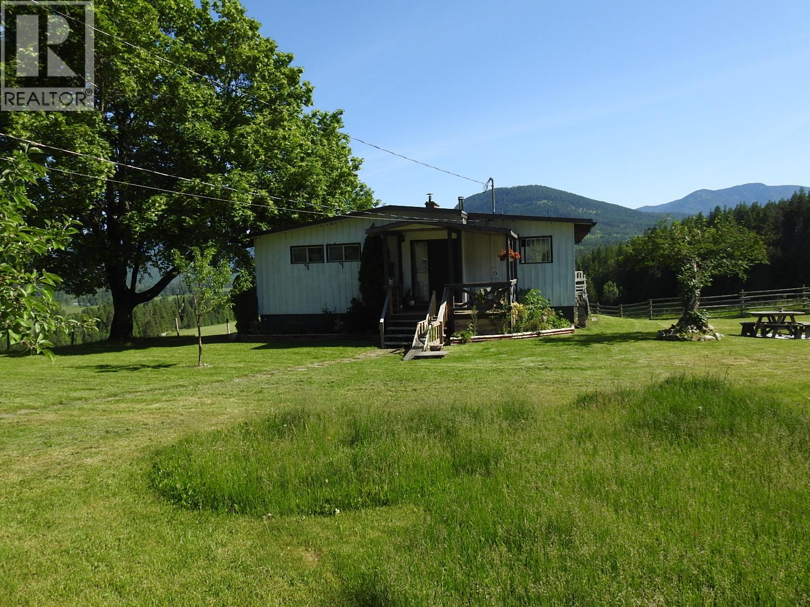 43 Sigalet Road, Lumby