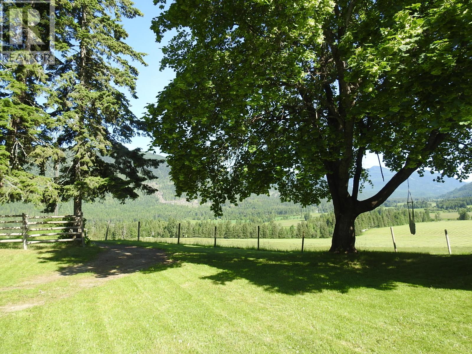 43 Sigalet Road, Lumby