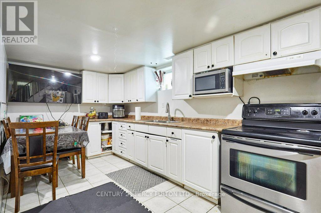 23 BUSH DRIVE - 16