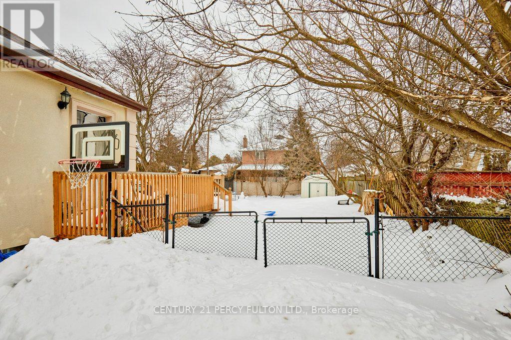 23 BUSH DRIVE - 18