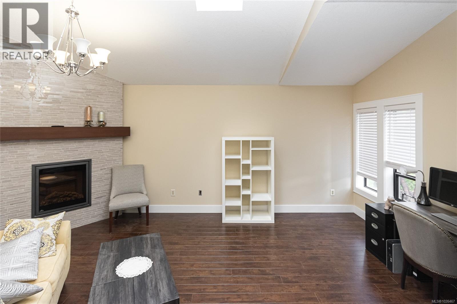 7318 Veyaness Rd, Central Saanich