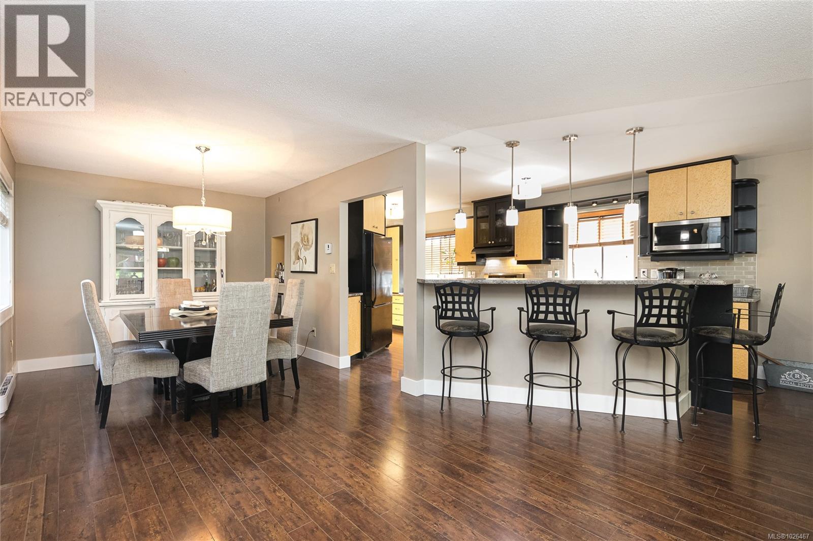 7318 Veyaness Rd, Central Saanich