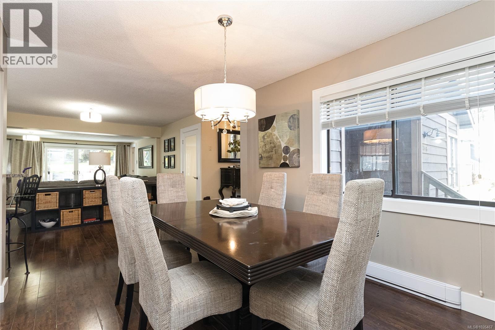 7318 Veyaness Rd, Central Saanich