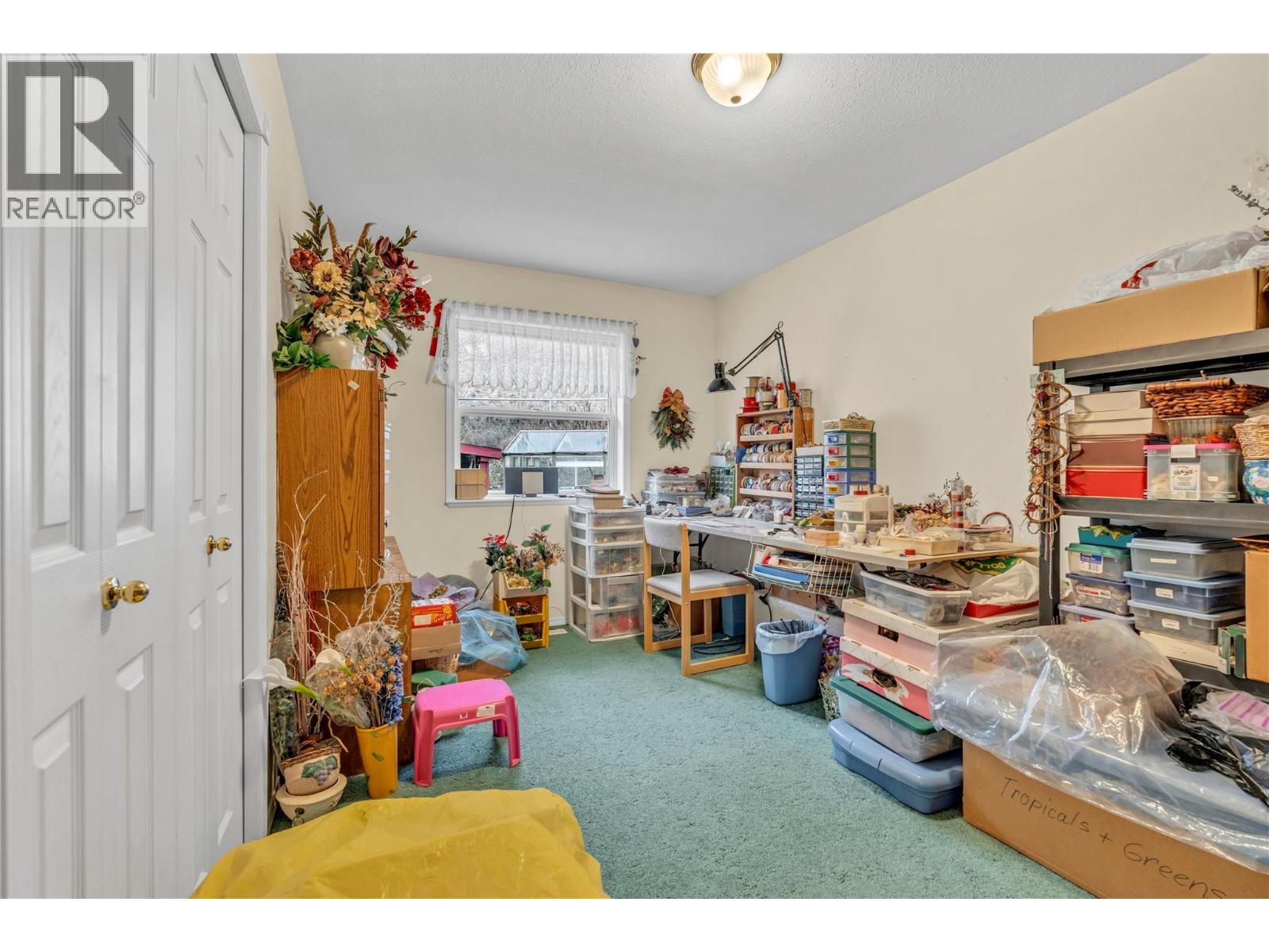 22577 Garnet Valley Road, Summerland