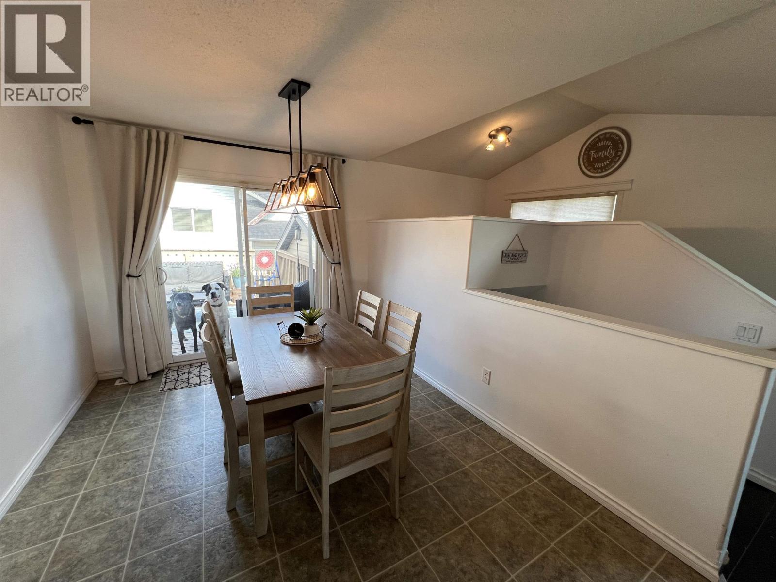 5201 HALLMARK CRESCENT, Fort Nelson