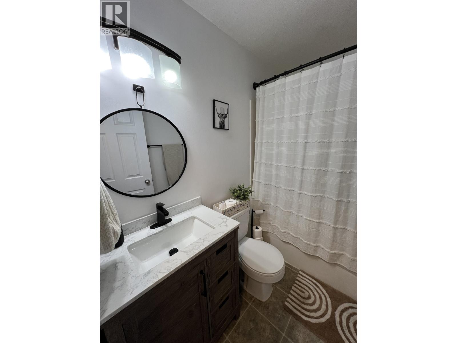 5201 HALLMARK CRESCENT, Fort Nelson