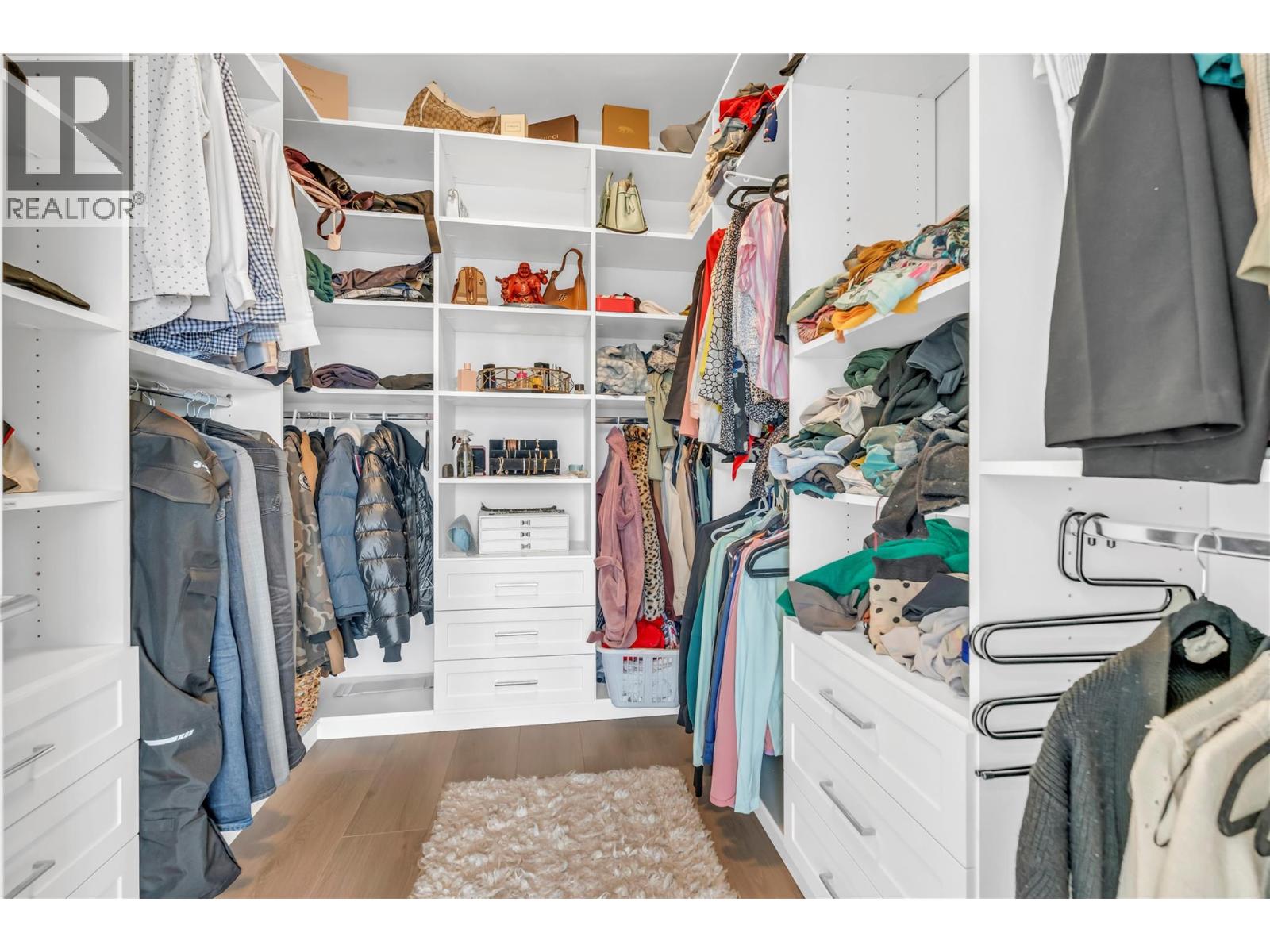 2719 HAWTHORN Drive, Penticton