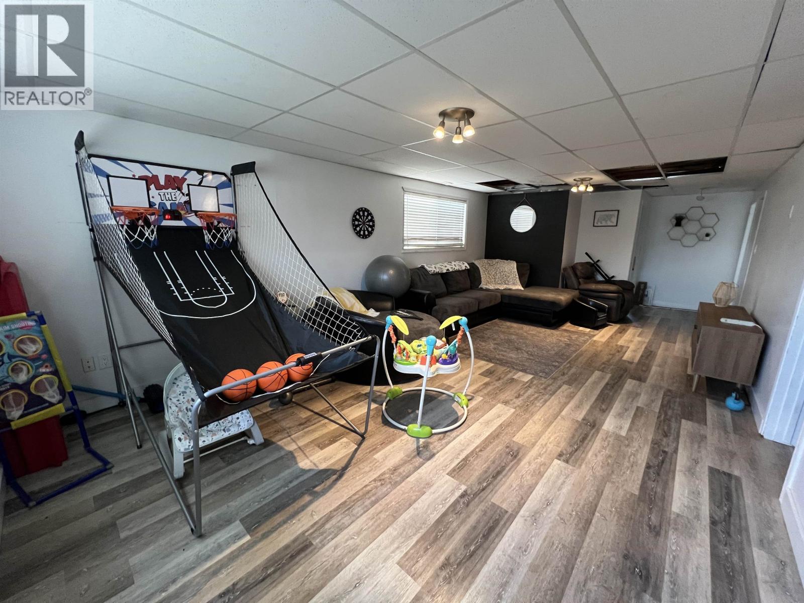 5201 HALLMARK CRESCENT, Fort Nelson