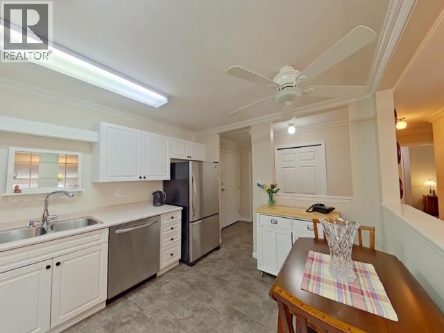 104-4685 JOYCE AVE, Powell River