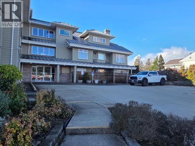 104-4685 JOYCE AVE, Powell River