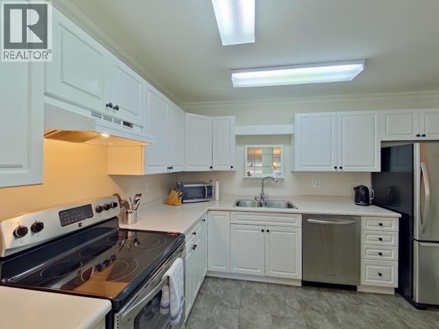 104-4685 JOYCE AVE, Powell River