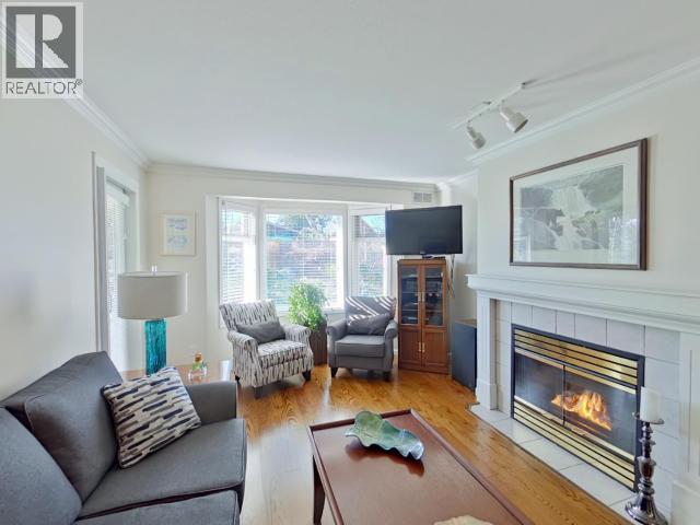 104-4685 JOYCE AVE, Powell River