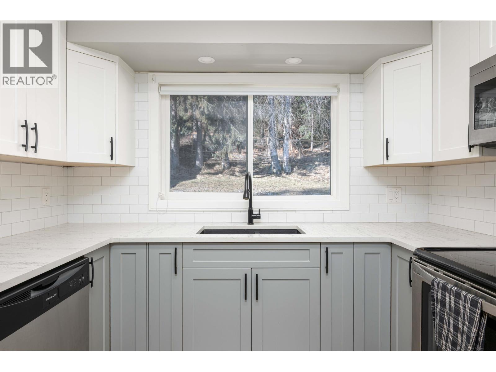 5861 BROCK DRIVE - 12