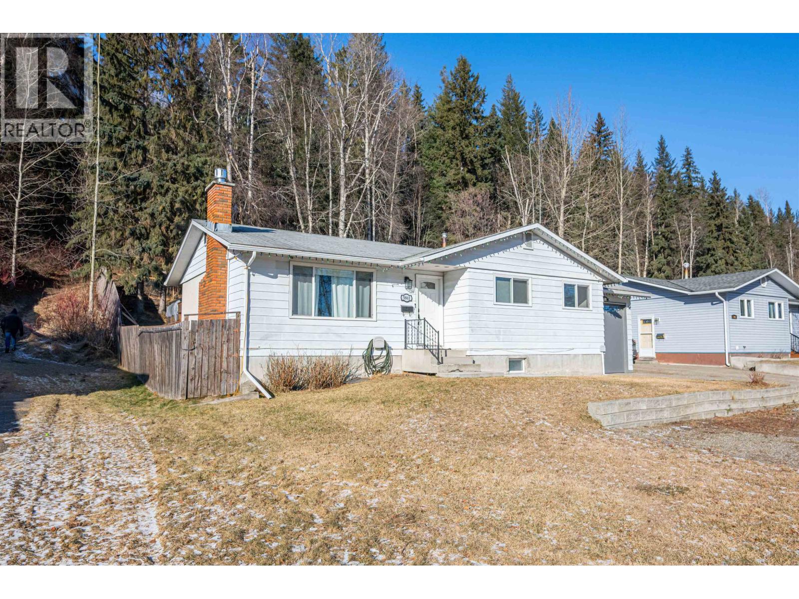 5861 BROCK DRIVE - Photo 2 of 35, Prince George, British Columbia