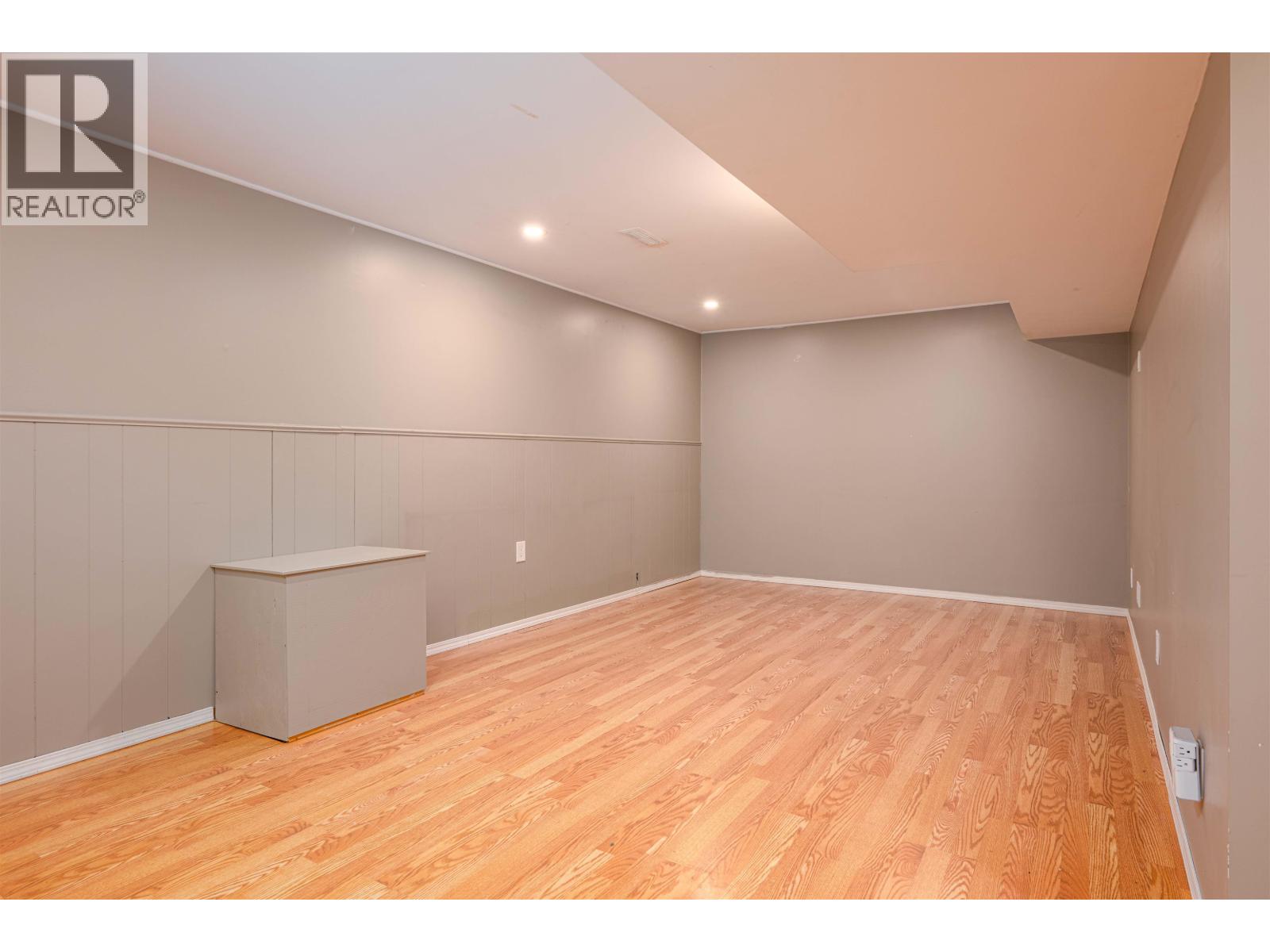 5861 BROCK DRIVE - 25