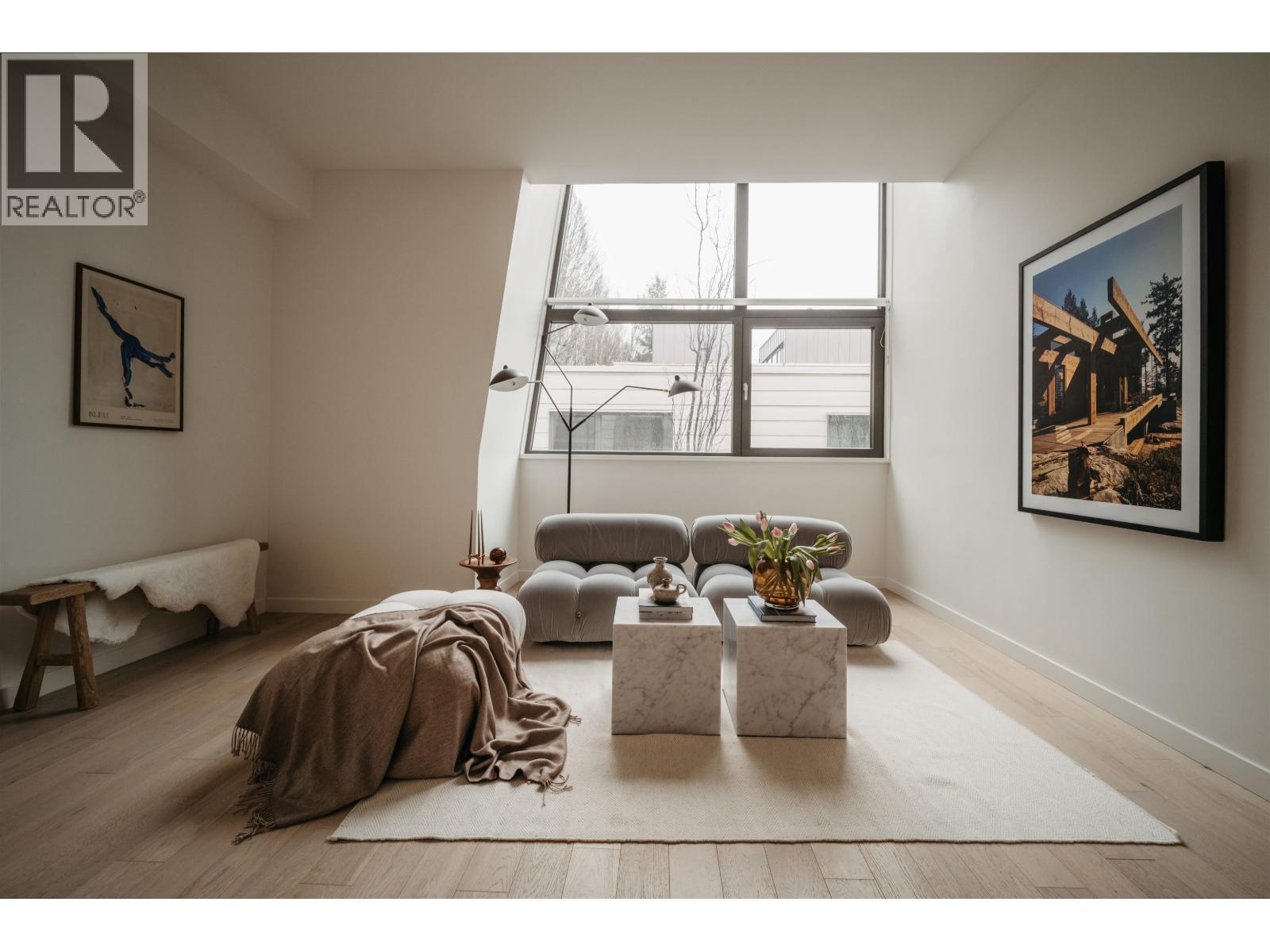 5 6 W 17TH AVENUE, Vancouver