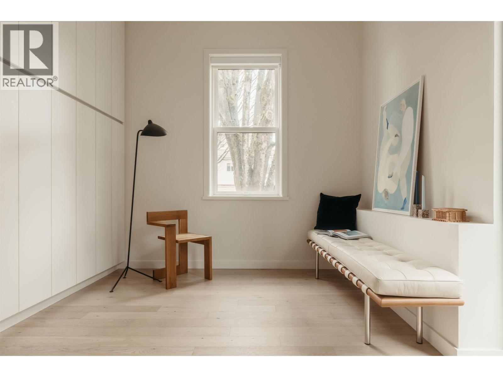 5 6 W 17TH AVENUE, Vancouver