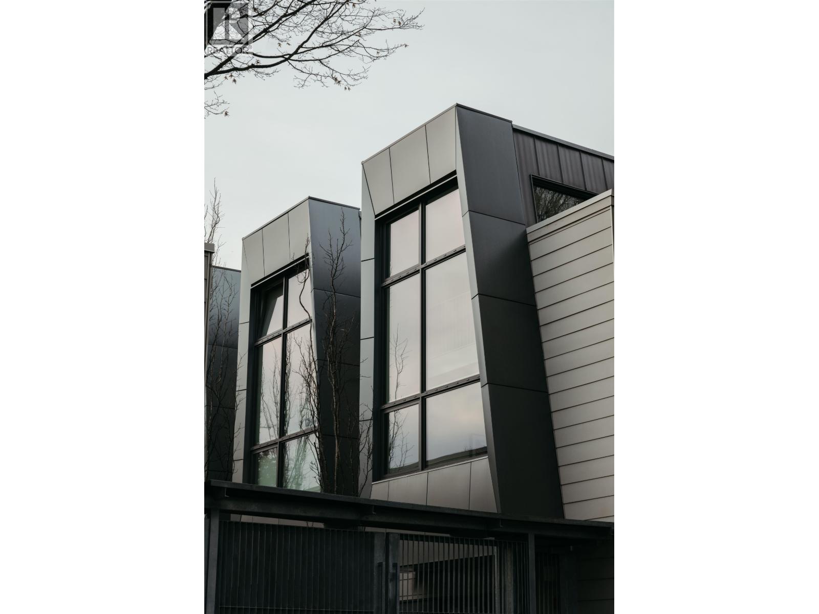 5 6 W 17TH AVENUE, Vancouver