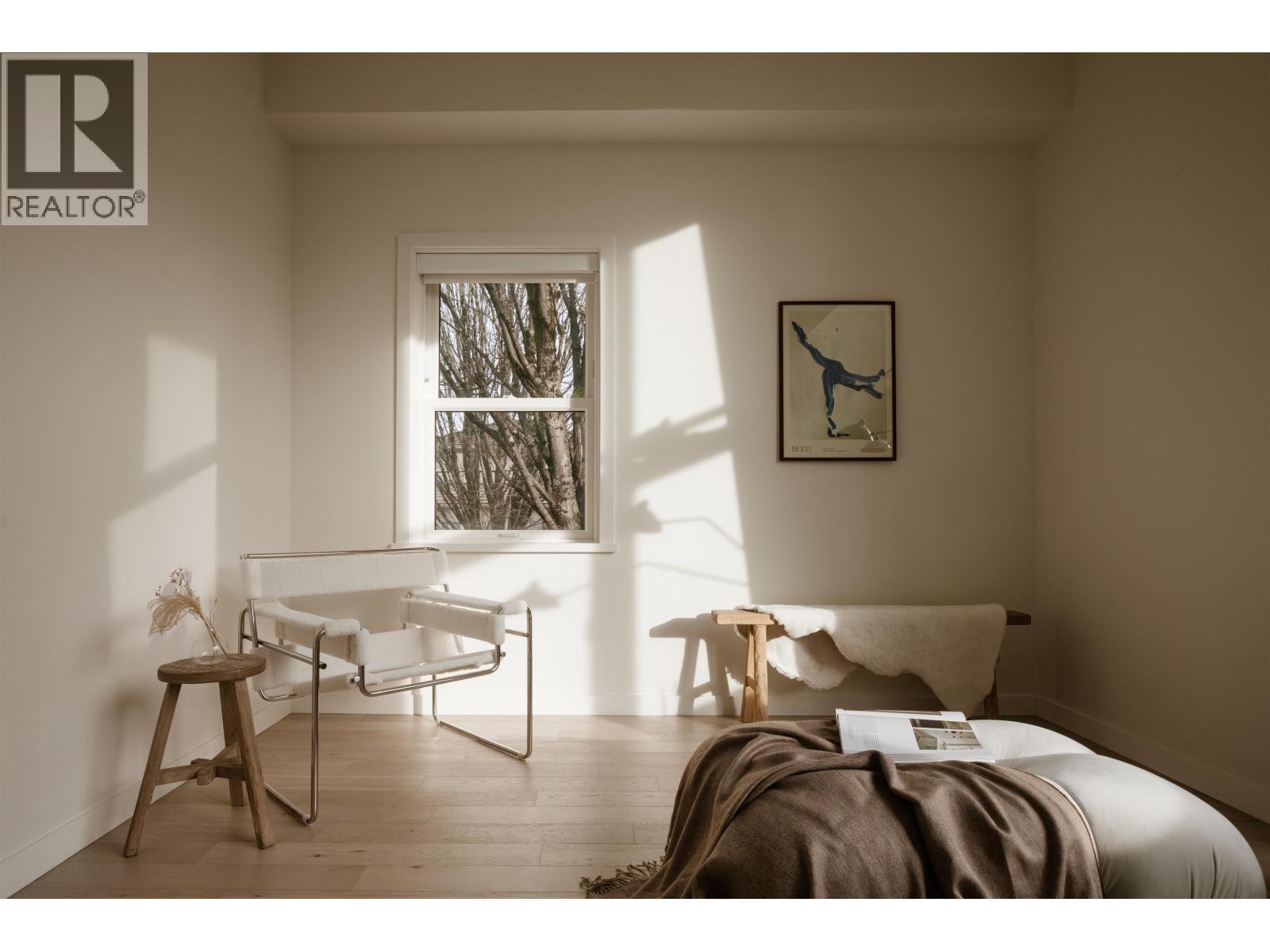 5 6 W 17TH AVENUE, Vancouver