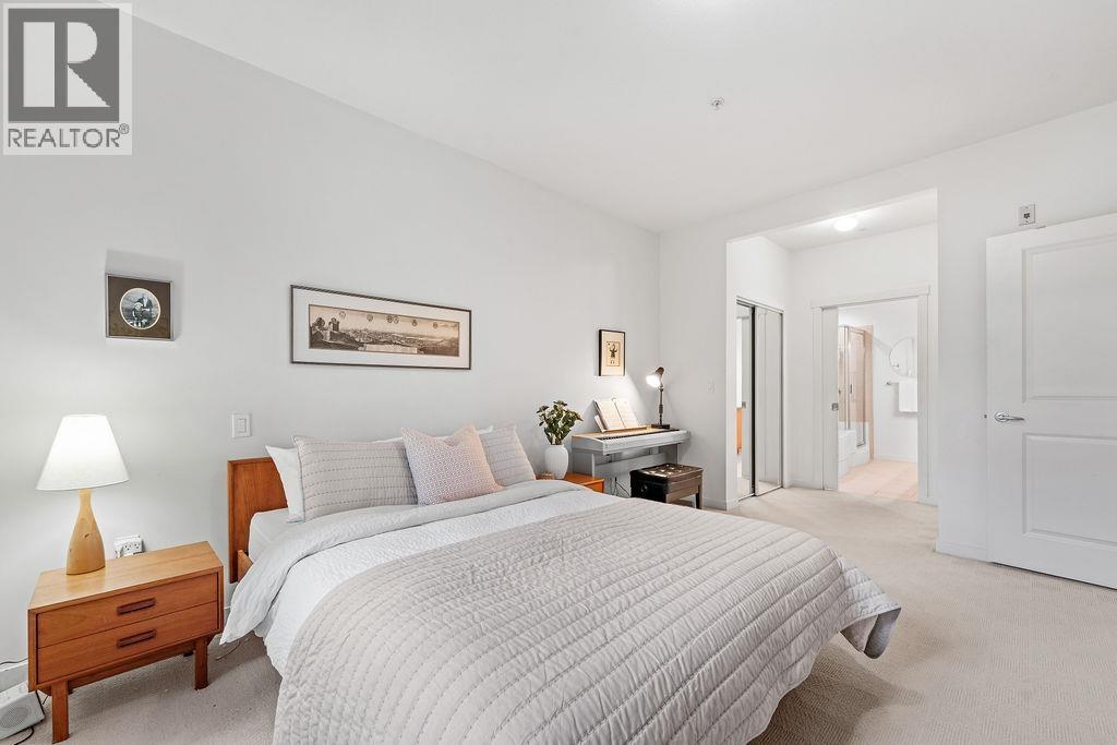 106 3125 CAPILANO CRESCENT, North Vancouver