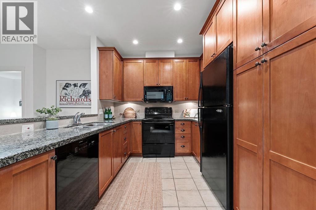 106 3125 CAPILANO CRESCENT, North Vancouver