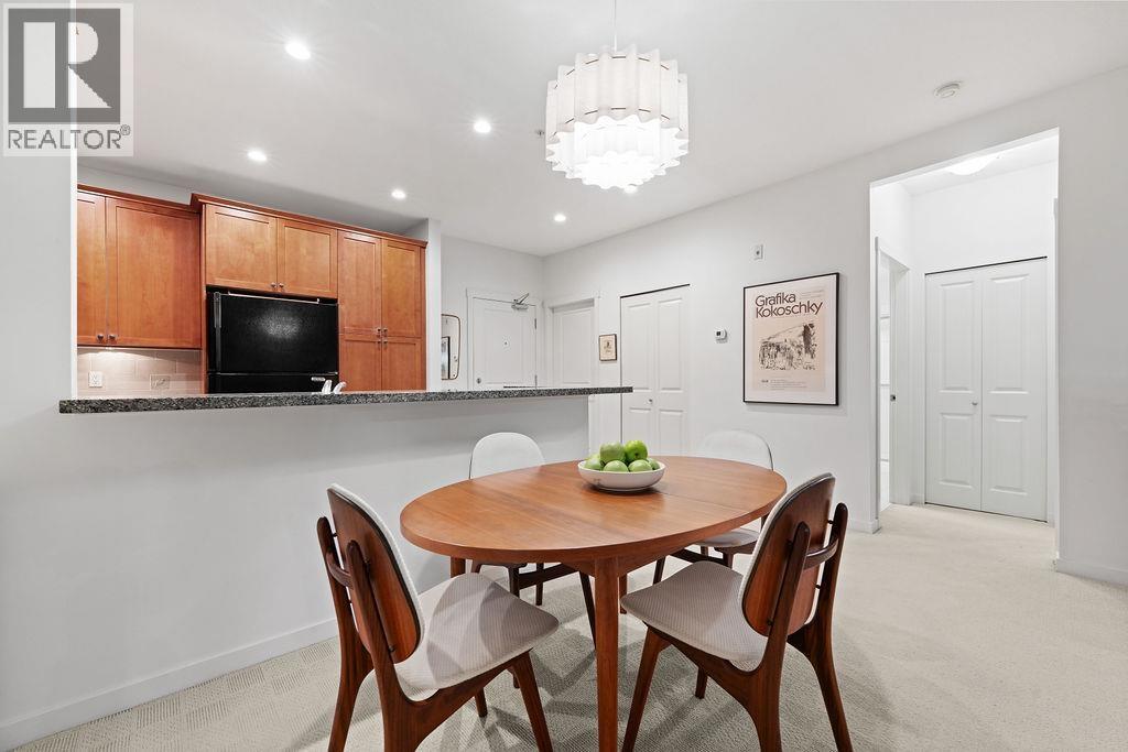 106 3125 CAPILANO CRESCENT, North Vancouver