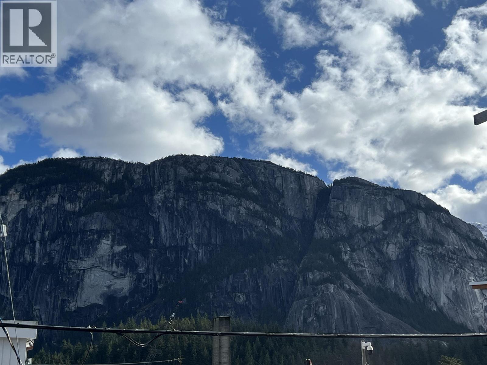 Office for Rent in Squamish – 203 38026 SECOND AVENUE, Squamish - Image 5