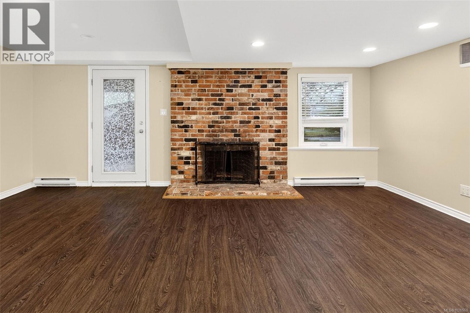  3511 Salsbury Way, Saanich