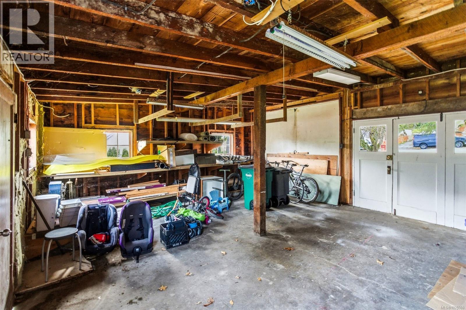  3511 Salsbury Way, Saanich