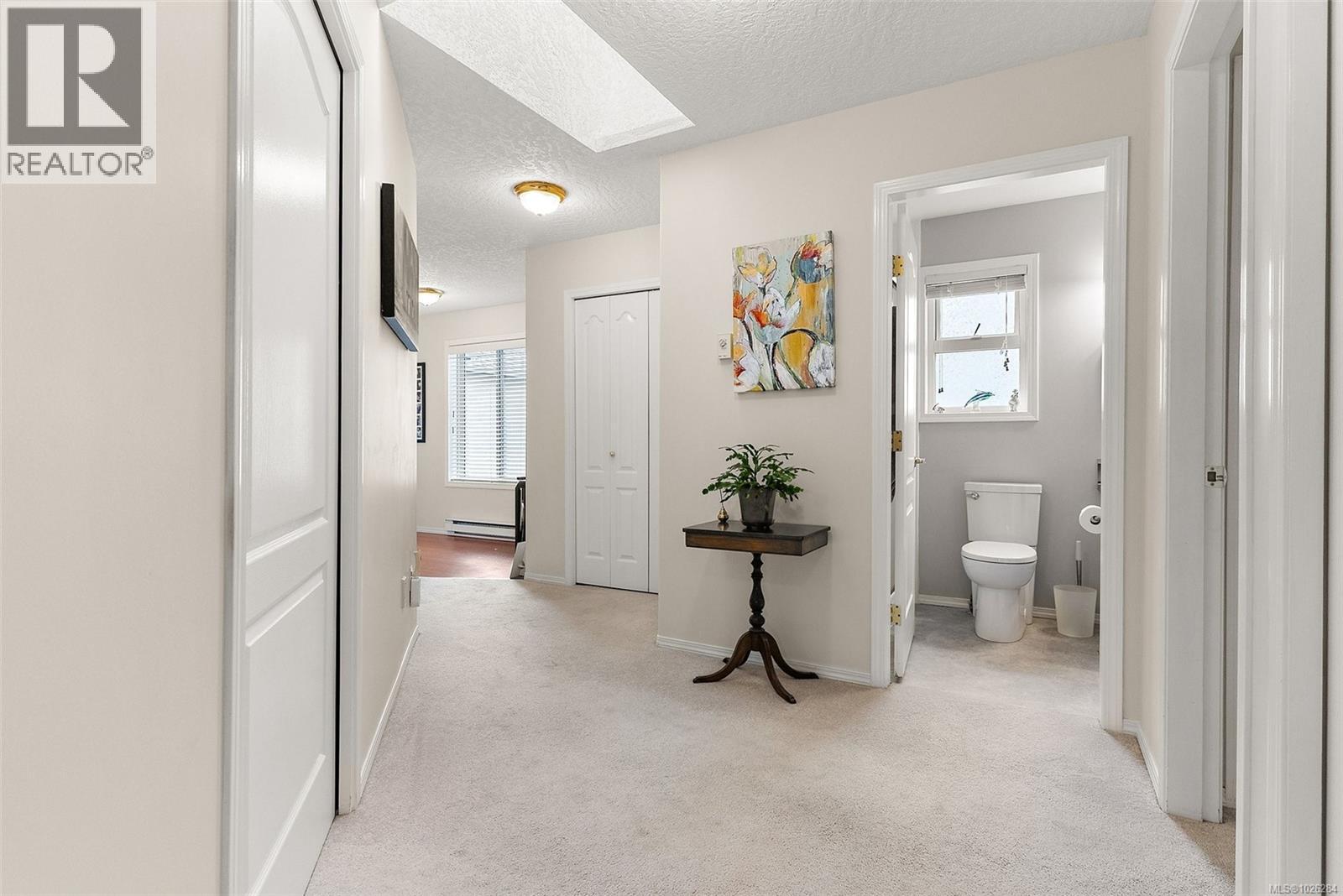 301 2421 Sidney Ave - Photo 5 of 29, Sidney, British Columbia