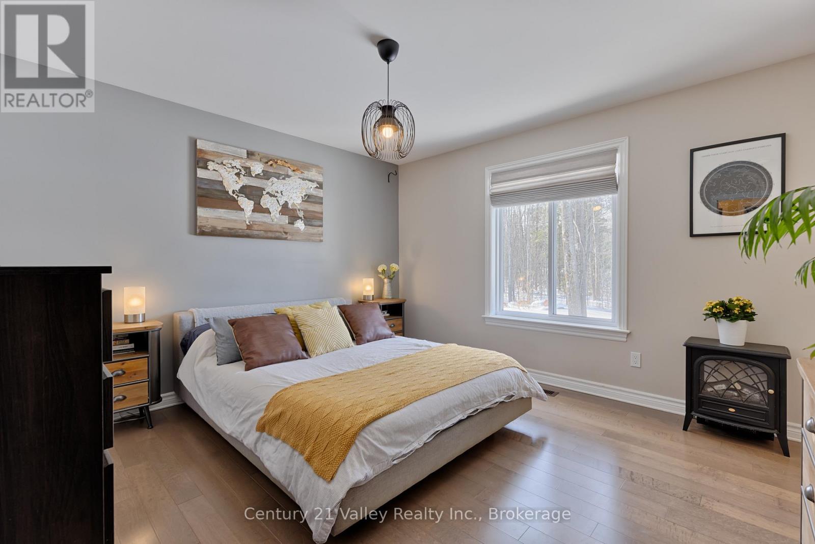 543 ANDERSON ROAD — photo 31